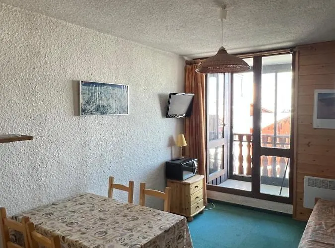 Charming 3 Persons ואל טורנס